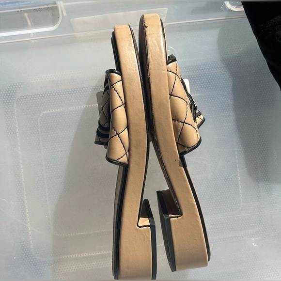 SOLD Chanel Leather Sandals Beige Black - Picture 5 of 8